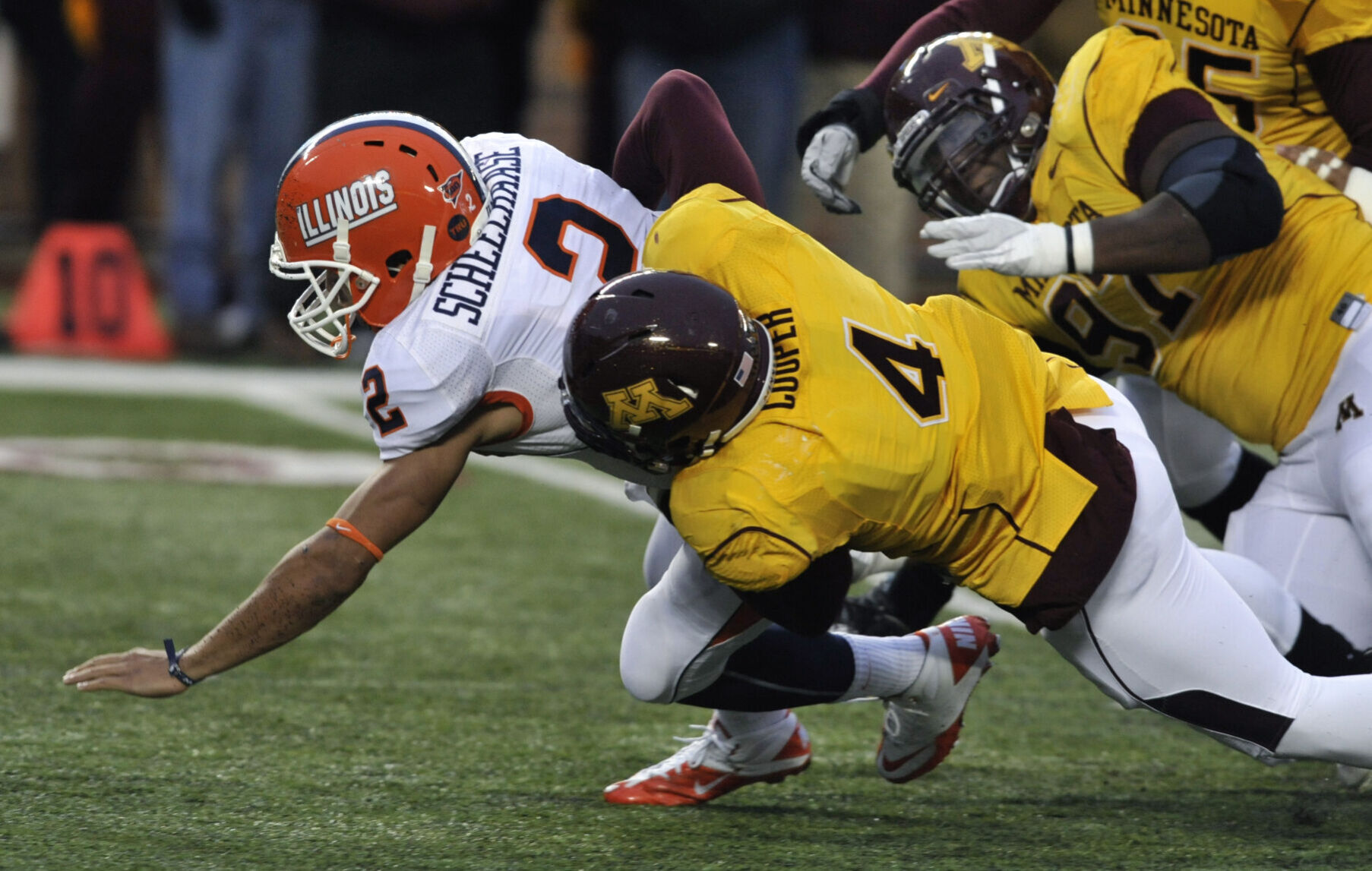 2011: Illinois ends season with 6th straight loss after starting 6-0